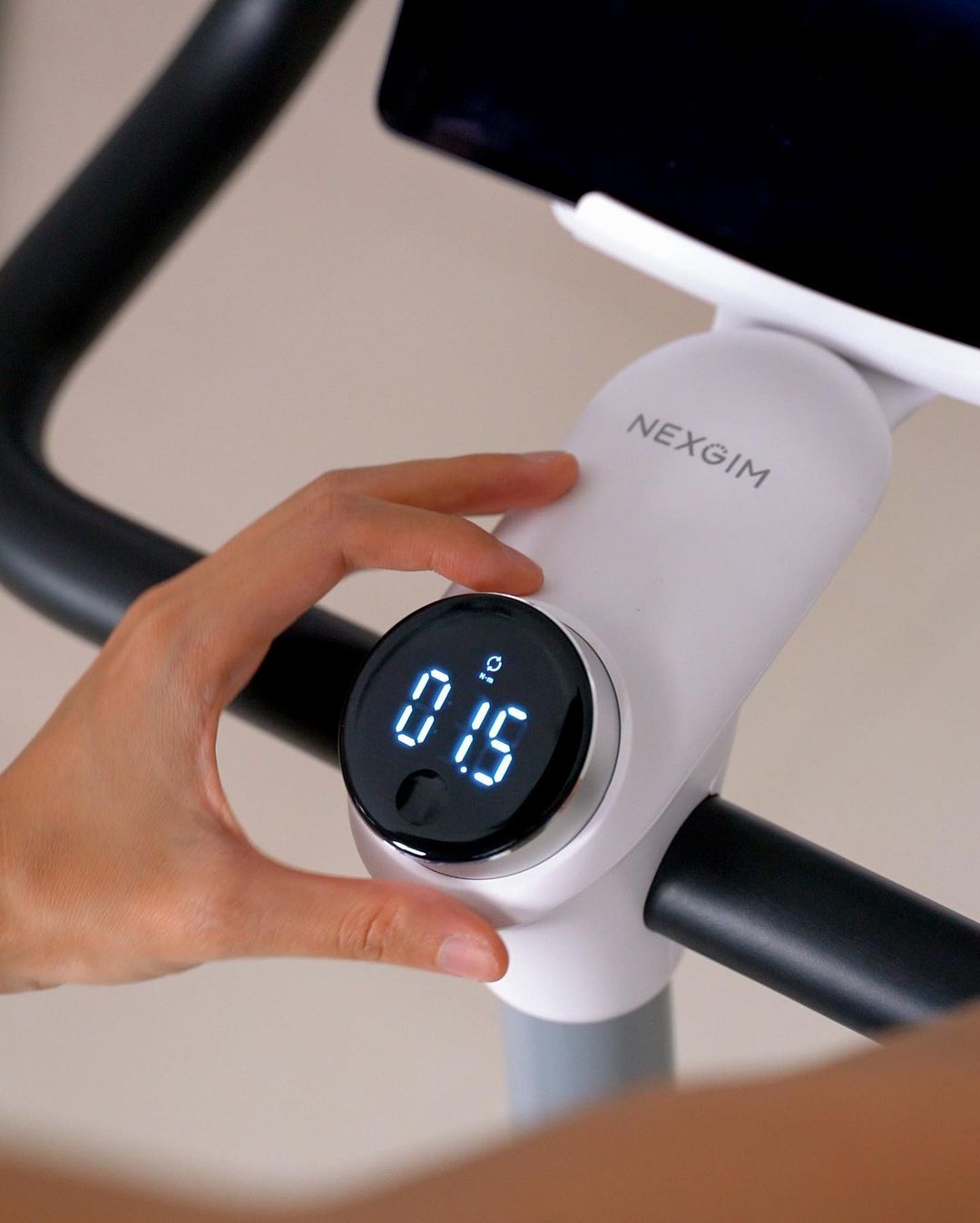 Review of NEXGIM Smart Exercise Bike by Techstuff