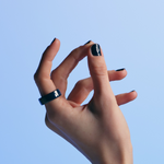 Load image into Gallery viewer, Oura Ring 4 Ceramic Midnight