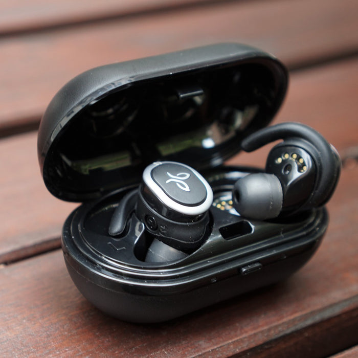 Jaybird RUN Review by Engadget
