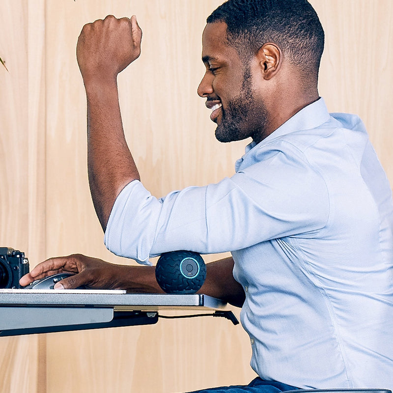 Wave Solo by Theragun - [B2B]